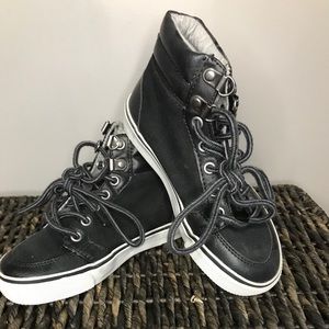 Old navy roots kids high top runners